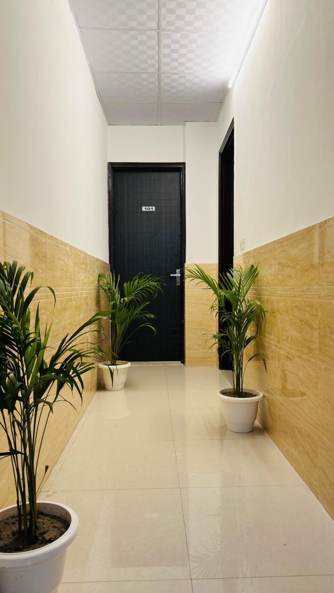 Hotel Relax In - Noida Sector 18 エクステリア 写真
