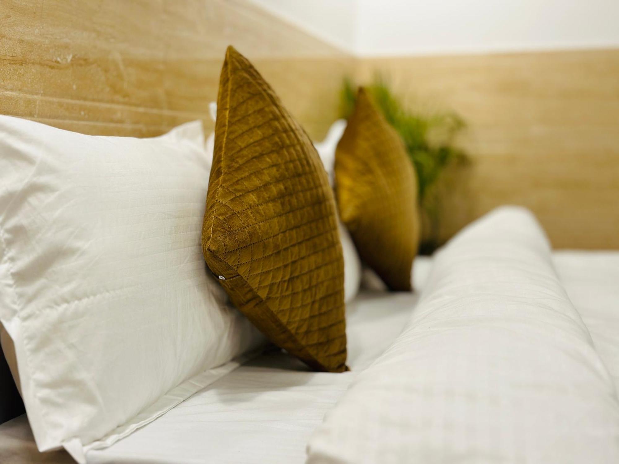 Hotel Relax In - Noida Sector 18 エクステリア 写真