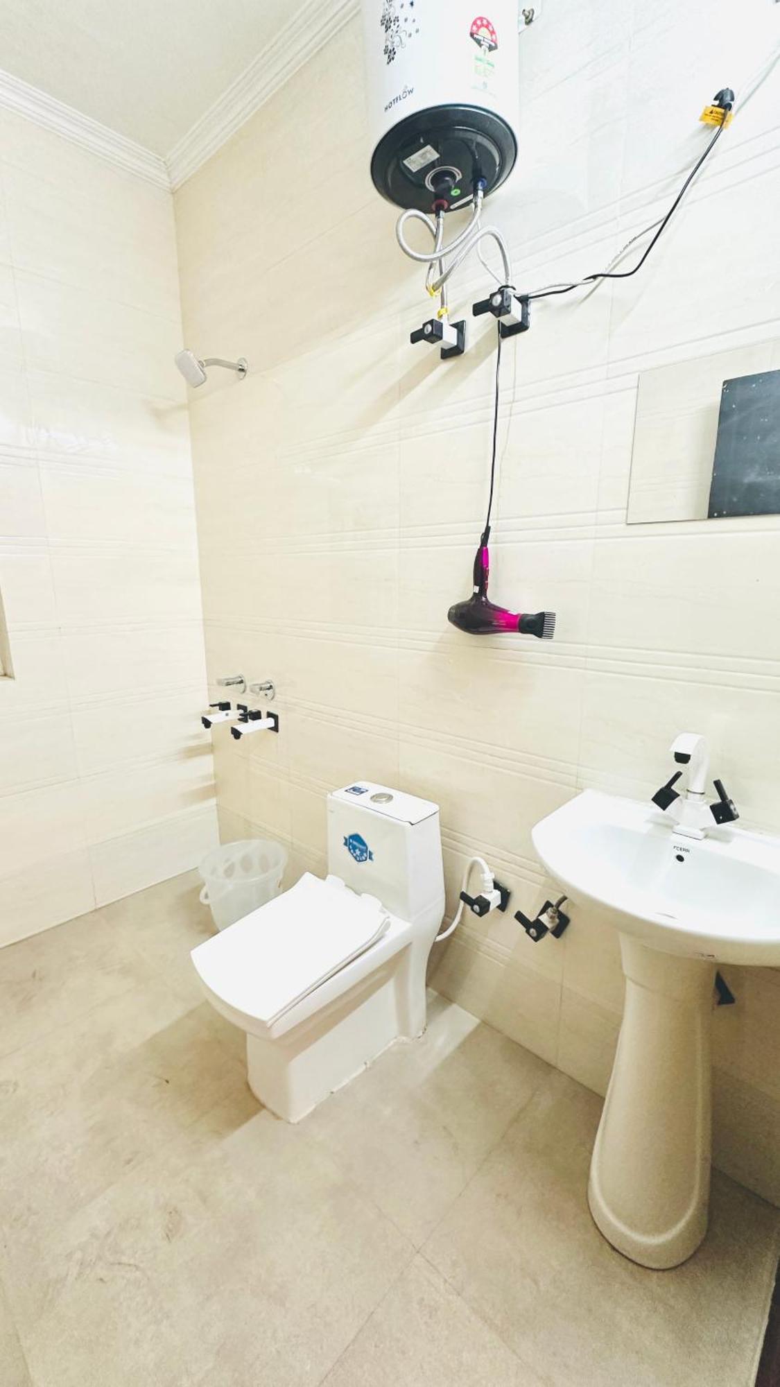 Hotel Relax In - Noida Sector 18 エクステリア 写真